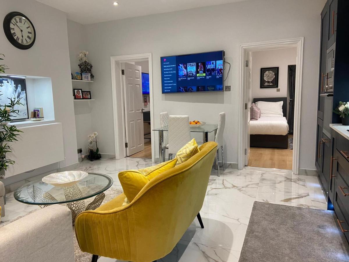 Elegant 2 Bed Flat In Chiswick Apartment London Exterior photo