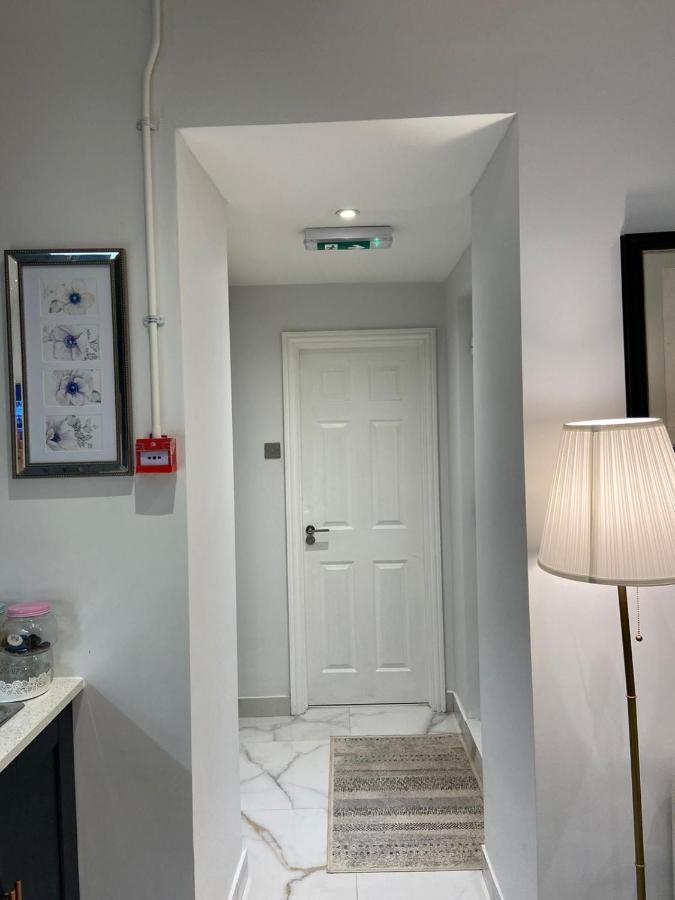 Elegant 2 Bed Flat In Chiswick Apartment London Exterior photo